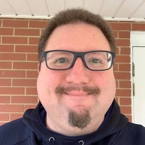 Meet your Posher, Derek